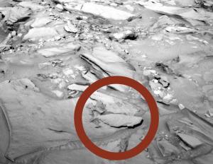 Zábery červenej planéty z roveru Curiosity